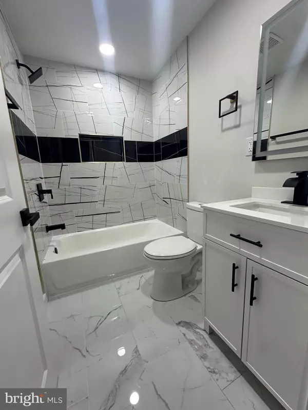 Philadelphia, PA 19148,2428 S BEULAH ST