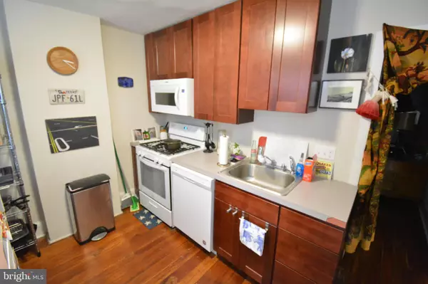 Philadelphia, PA 19144,5 PENN CT