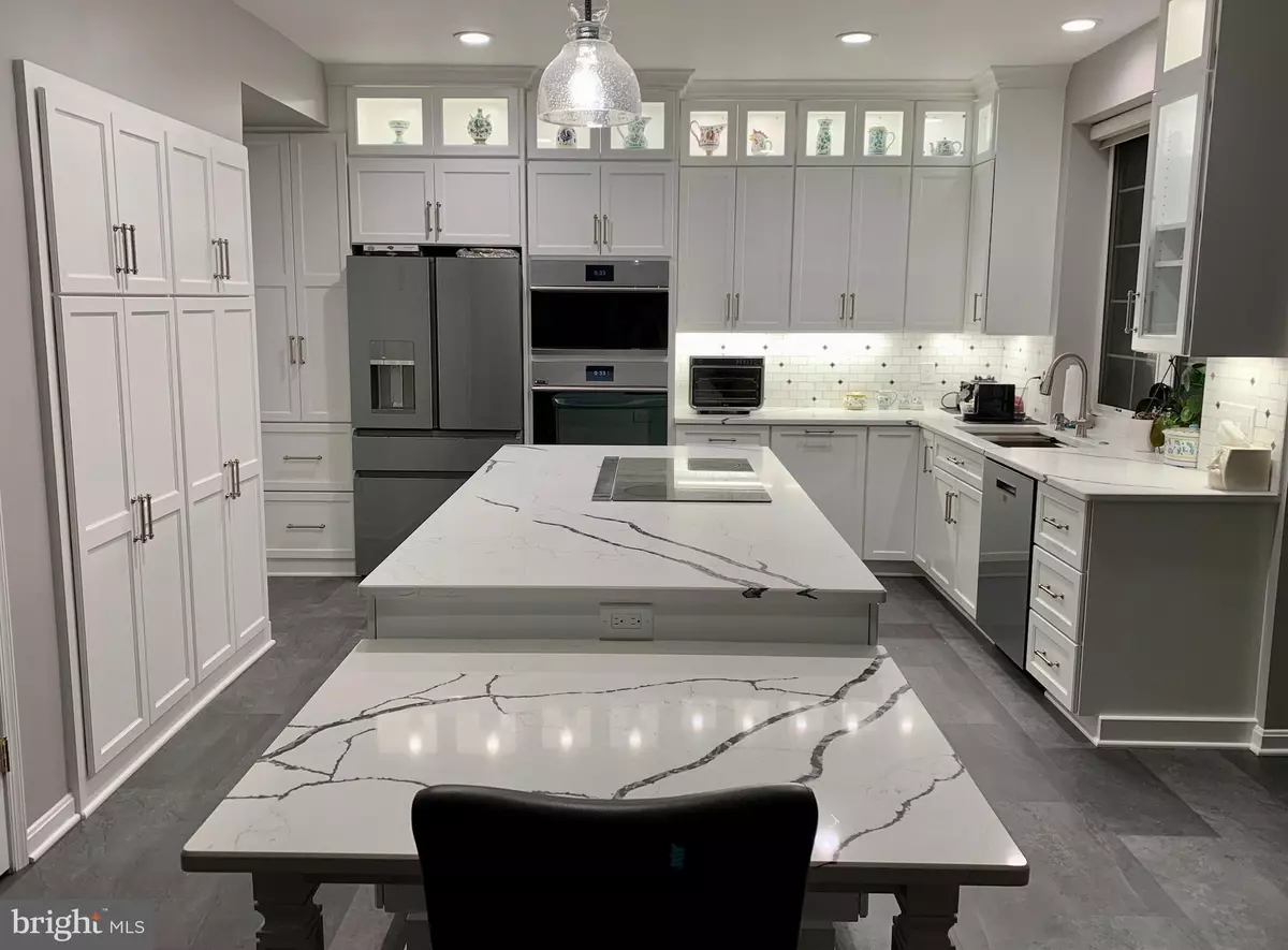 Reston, VA 20191,12402 BROWN FOX WAY