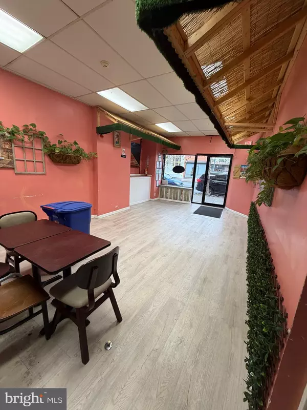 Philadelphia, PA 19135,6908 TORRESDALE AVE