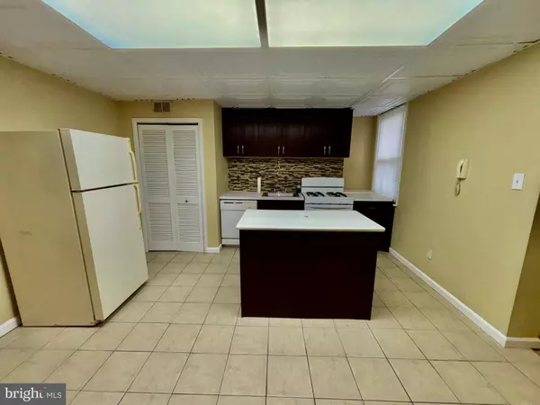 455 FAIRMOUNT AVE #2, Philadelphia, PA 19123