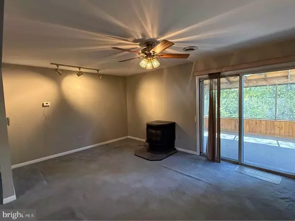 Carlisle, PA 17013,1145 PHEASANT DRIVE N