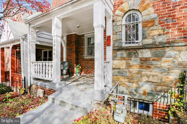 Washington, DC 20010,1809 INGLESIDE TER NW