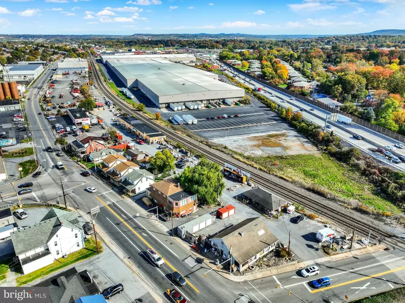 302 S 18TH ST, Camp Hill, PA 17011