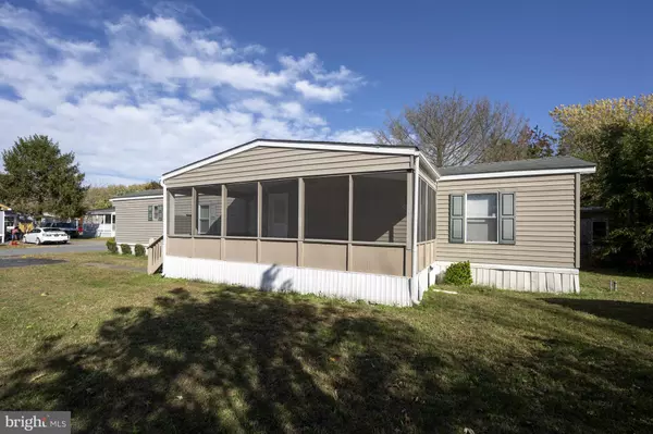 Lewes, DE 19958,31602 DOGWOOD CT