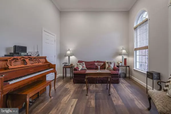 Manahawkin, NJ 08050,5 POPPER STREET