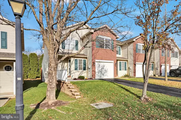 Orwigsburg, PA 17961,313 LANTERN GREEN WAY