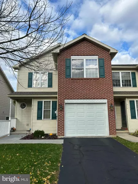 313 LANTERN GREEN WAY, Orwigsburg, PA 17961