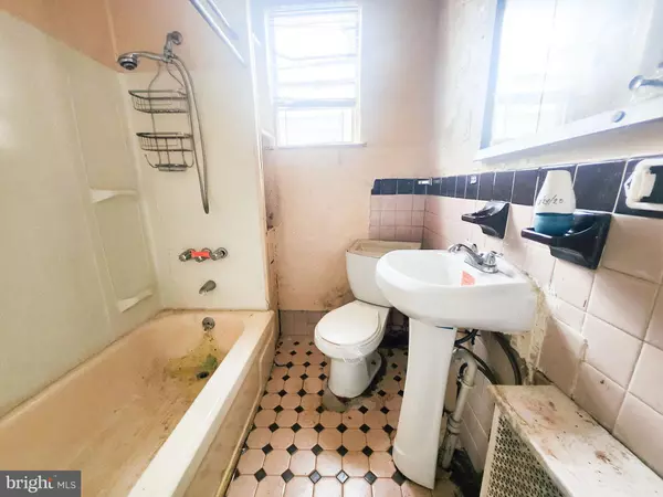 Philadelphia, PA 19146,1424 S HICKS ST