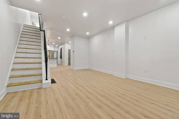 Philadelphia, PA 19131,5214 W JEFFERSON ST