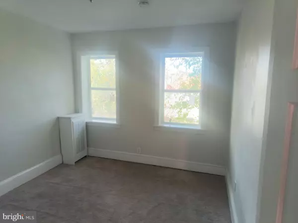 Baltimore, MD 21218,804 BONAPARTE AVE