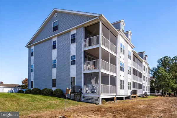 Ocean View, DE 19970,37494 PETTINARO DR #8701