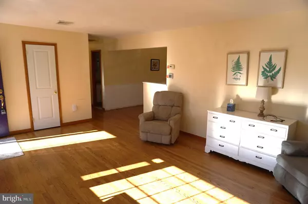 Hamilton, NJ 08690,704 DANIELS AVE