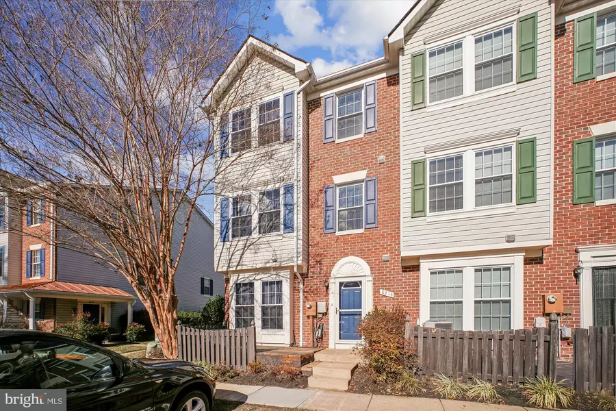 8314 BLUEBIRD WAY #1, Lorton, VA 22079