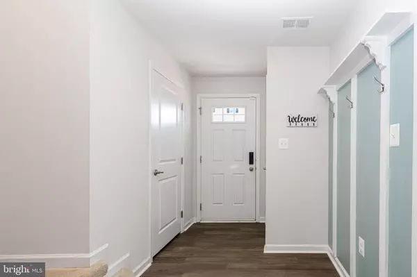 Spotsylvania, VA 22553,8611 UPTON LN