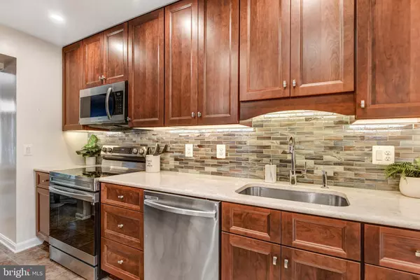 Burke, VA 22015,5950 POWELLS LANDING RD