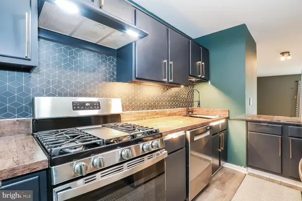 Hightstown, NJ 08520,94 TEAL CT