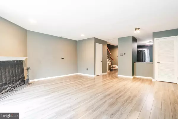 Hightstown, NJ 08520,94 TEAL CT