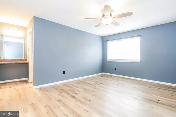 Hightstown, NJ 08520,94 TEAL CT