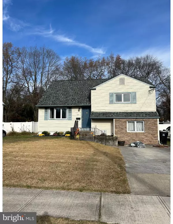 517 SPRUCE AVE, Pitman, NJ 08071