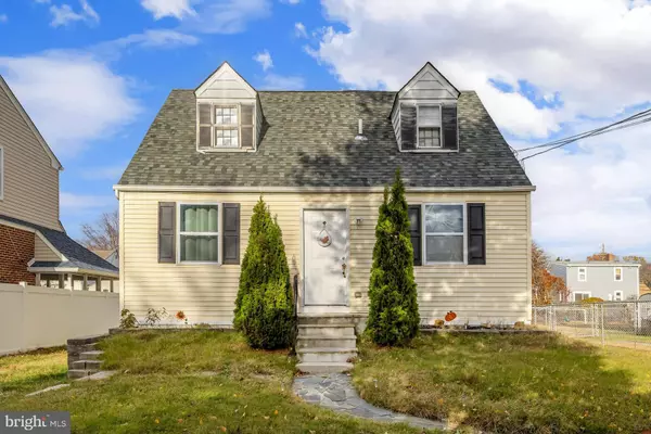 29 CEDAR AVE, Westville, NJ 08093