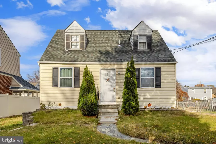 29 CEDAR AVE, Westville, NJ 08093