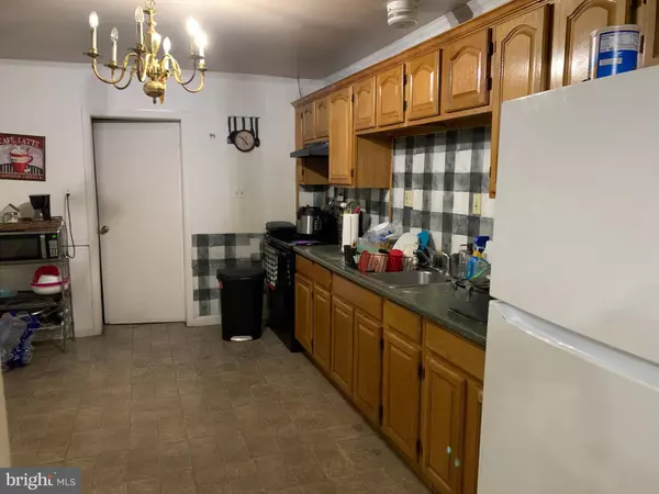 Lebanon, PA 17046,121 N 12TH ST