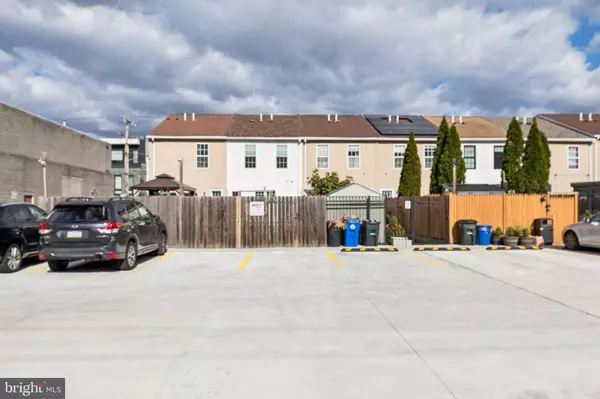 Philadelphia, PA 19123,436 BROWN ST