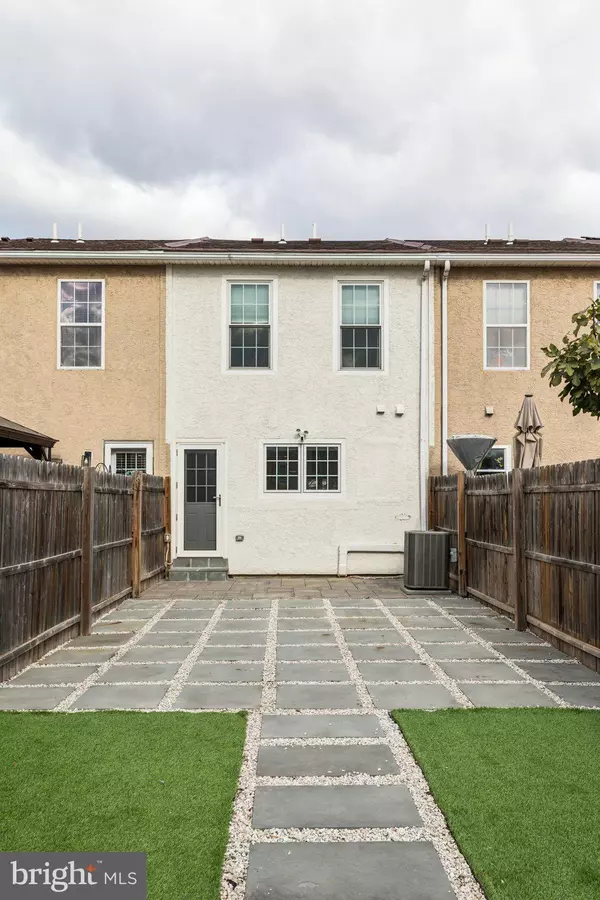 Philadelphia, PA 19123,436 BROWN ST