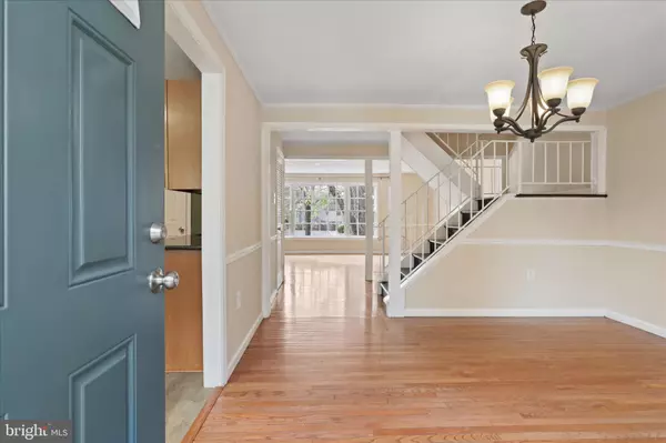 Alexandria, VA 22309,8180 FERNLAKE CT