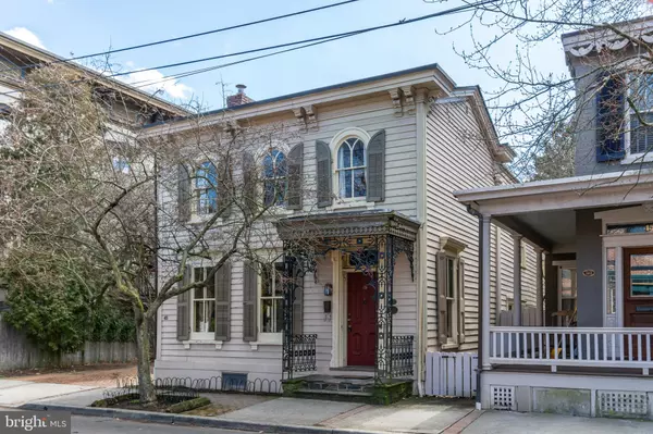 45 YORK ST, Lambertville, NJ 08530