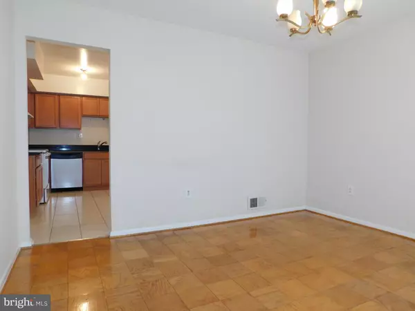 Bethesda, MD 20817,6421 EARLHAM DR