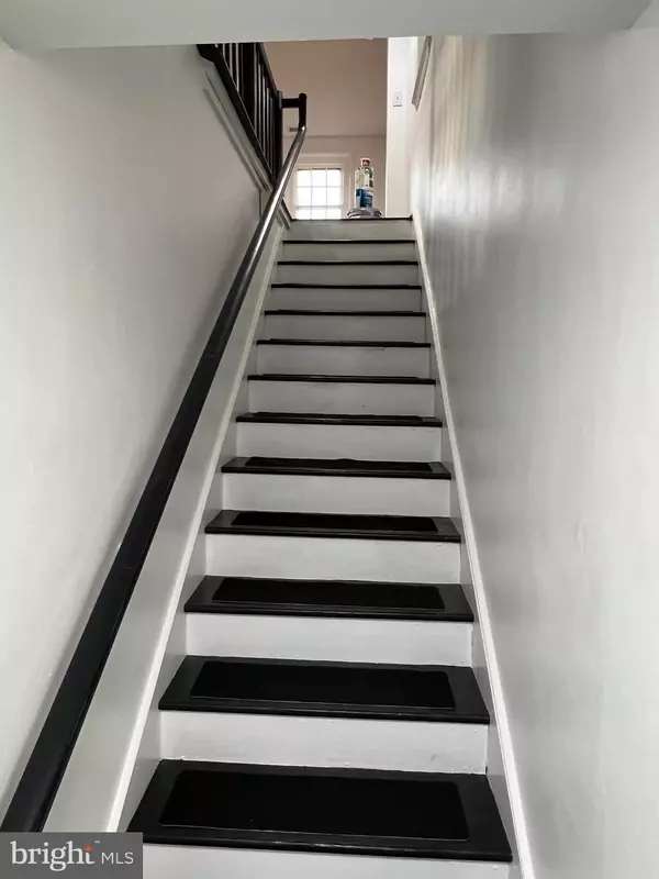 Moorestown, NJ 08057,36 MAIN STREET E #B