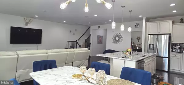 Monroe Township, NJ 08831,39 PERIWINKLE DR #9