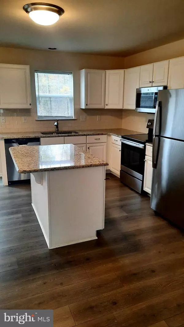 Mechanicsburg, PA 17050,945 ADMIRALS QUAY DR