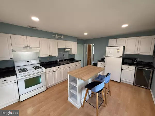 Reading, PA 19609,503 WEST LAWN