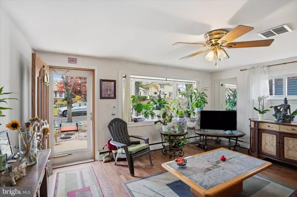 Bensalem, PA 19020,1156 REGINA AVE