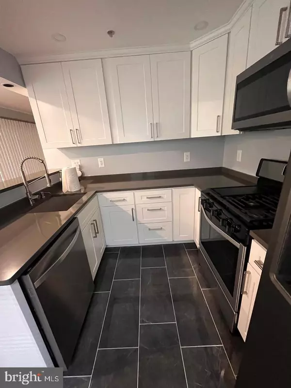 Gaithersburg, MD 20878,109 TIMBERBROOK LN #T-2