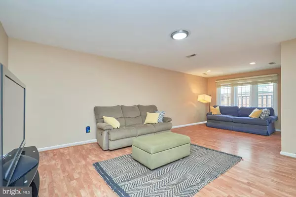 Fairfax, VA 22030,4102 KENTMERE SQ