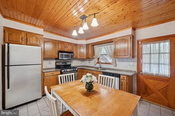 Philadelphia, PA 19147,1434 S CLARION ST