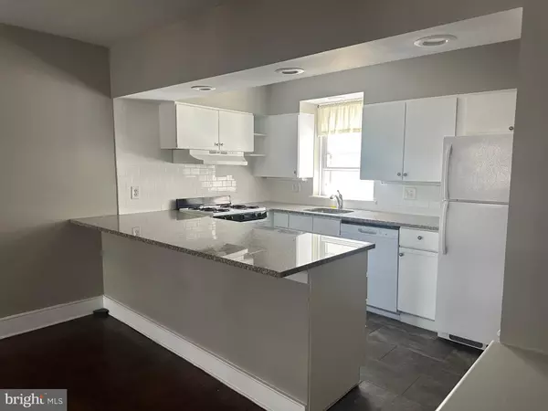 Philadelphia, PA 19106,308 DELANCEY ST