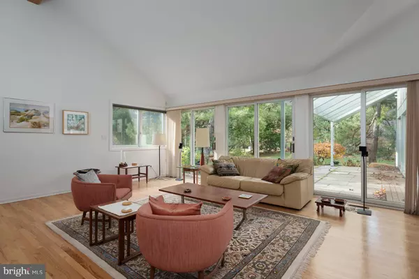 Princeton, NJ 08540,516 MT LUCAS