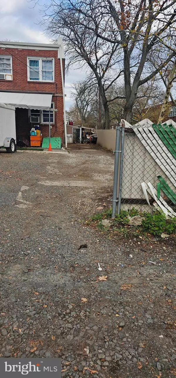 Trenton, NJ 08629,263 S WALTER AVE