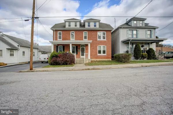 418 W SIXTH STREET, Waynesboro, PA 17268