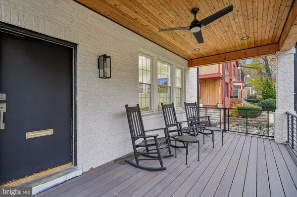 Washington, DC 20020,3422 PENNSYLVANIA AVE SE