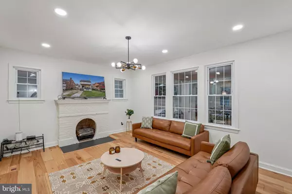 Washington, DC 20020,3422 PENNSYLVANIA AVE SE