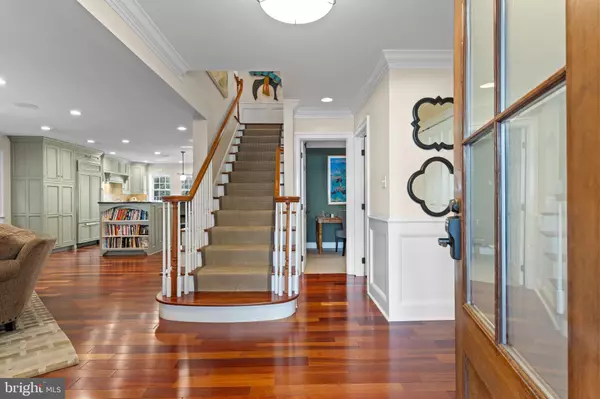 Narberth, PA 19072,330 DUDLEY AVE