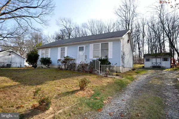 Woodbury, NJ 08096,818 MAIL AVE