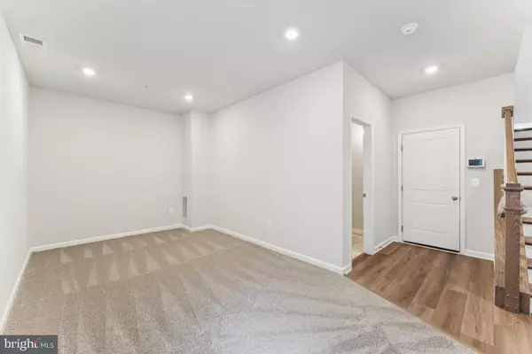 Damascus, MD 20872,10178 KINGS GROVE WAY