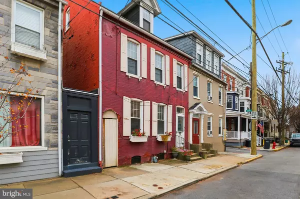 Lancaster, PA 17602,128 E JAMES ST